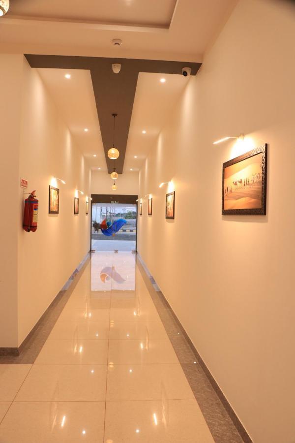 Hotel Viraj Residency Bhuj Bagian luar foto